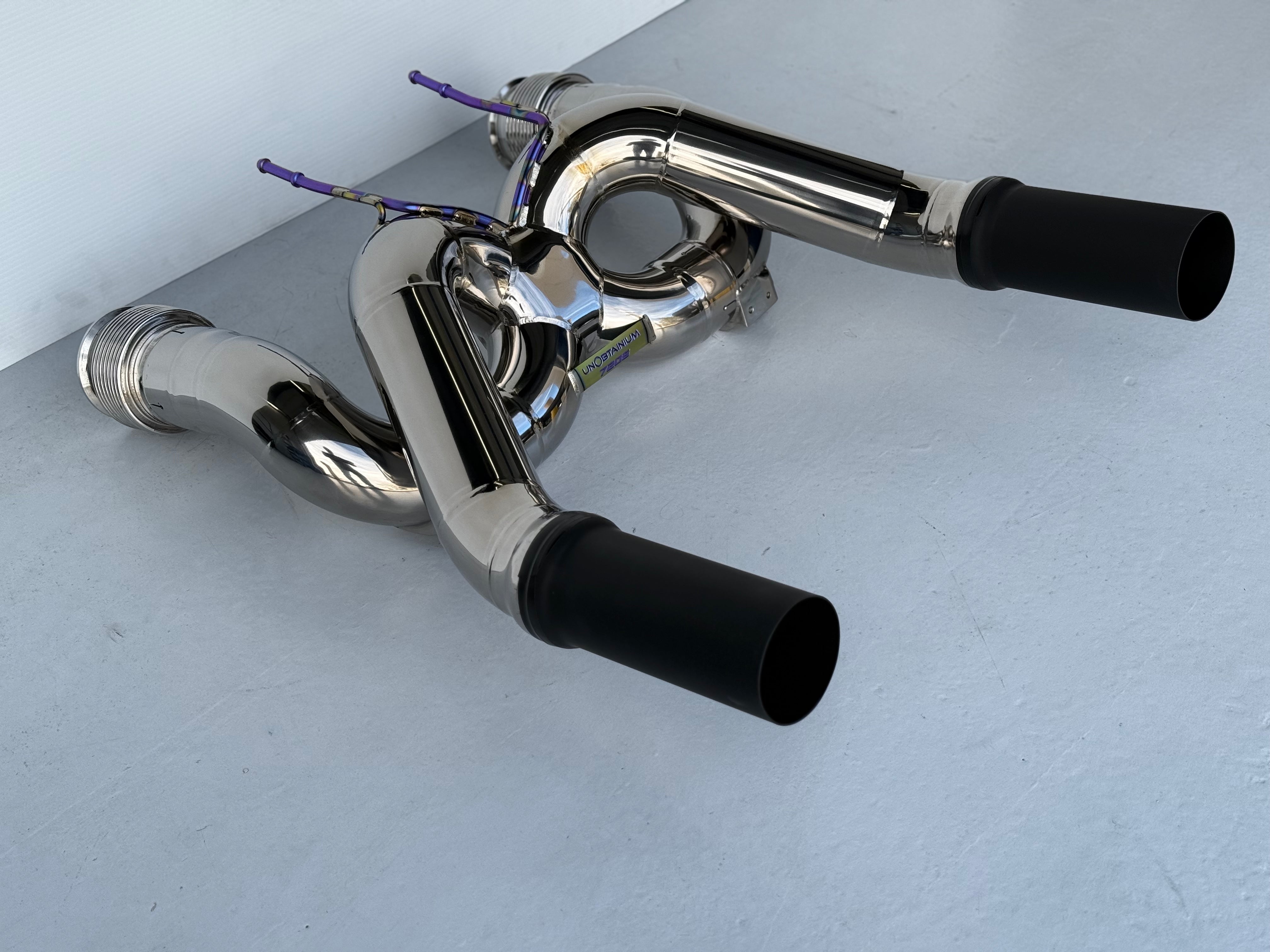 McLaren 720S: Titanium, Inconel or Stainless X-Pipe Exhaust