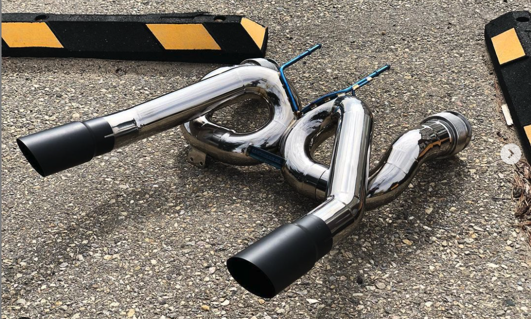 McLaren 720S: Titanium, Inconel or Stainless X-Pipe Exhaust