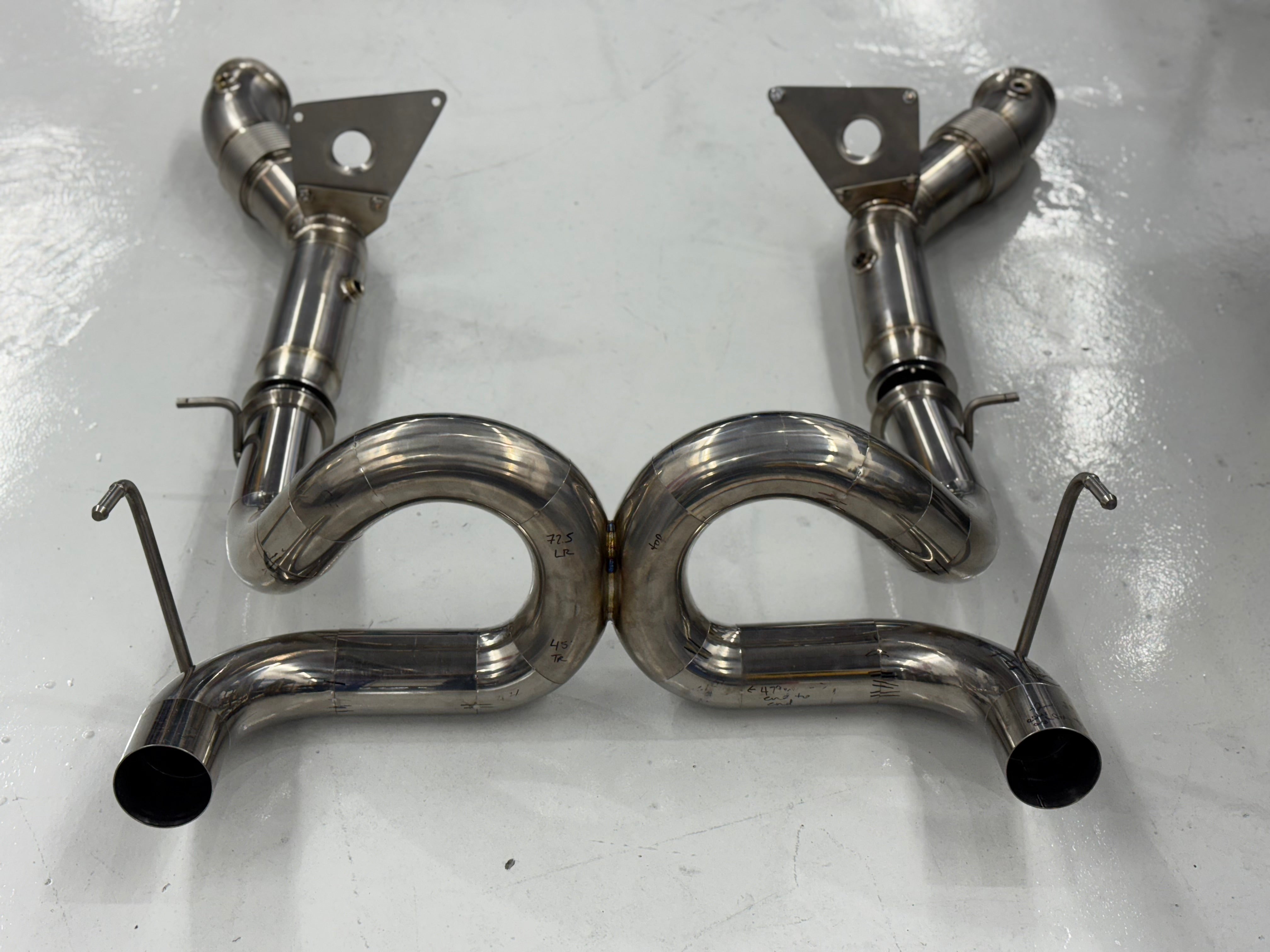 Ferrari F8 Exhaust